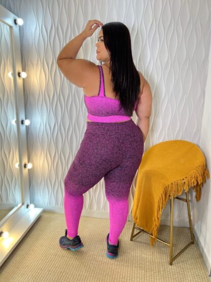 Bubblegum Pink Plus Size Women Workout Set - Image 3