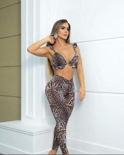 Elegance Leopard Print Workout Set